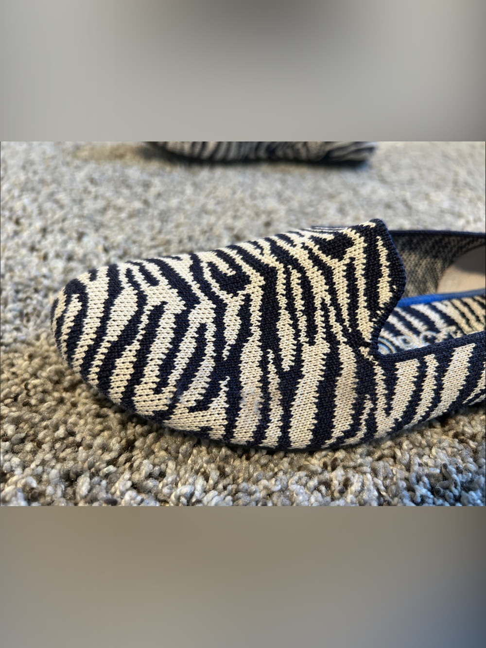Rothy's Sz 6.5 Navy and Beige Zebra-Print Flats - Picture 5 of 9
